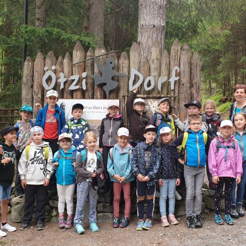 Ötzidorf und Greifvogelpark