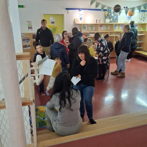 Kleiner Plausch zwischen den Eltern.