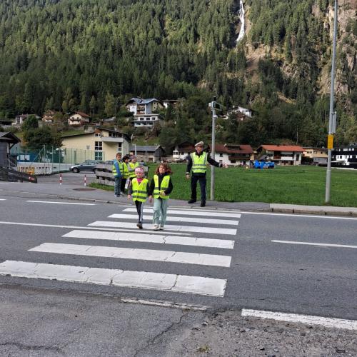 Überqueren der Straße