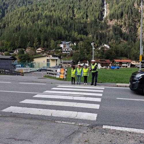 Überqueren der Straße