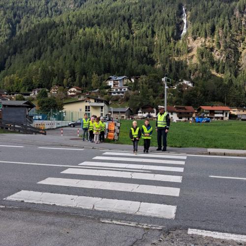 Überqueren der Straße