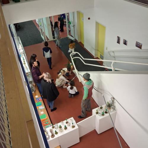 Kugelbahn und Eltern