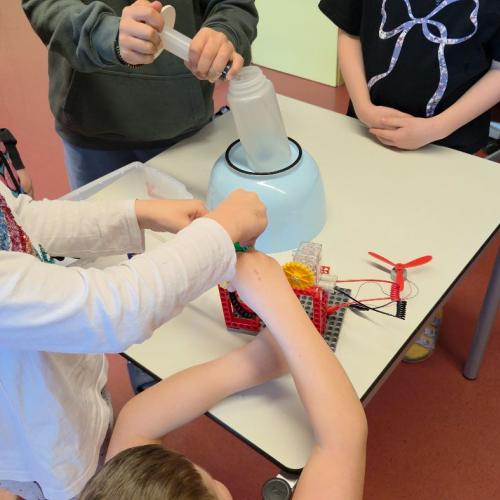 Kraftwerksbau im Team